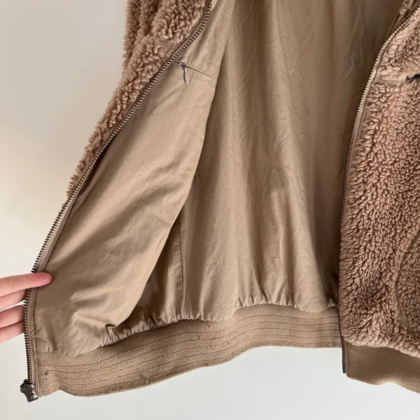 Aritzia The Teddy Sherpa Full Zip Oversized Jacket Tan Camel - Image 5