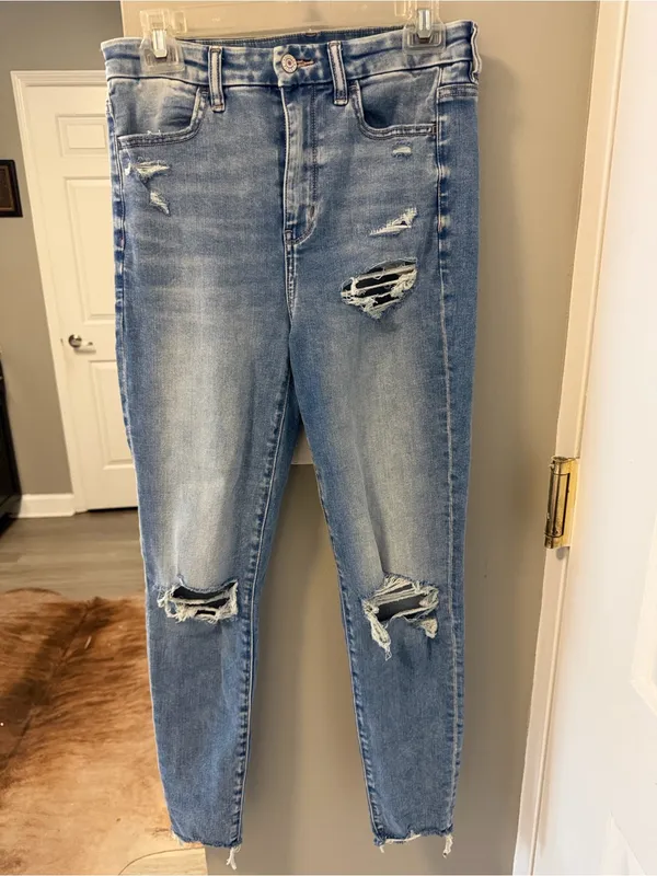 American Eagle Forever Soft Super Hi-Rise Distressed Jeggings Size 8R - Image 2