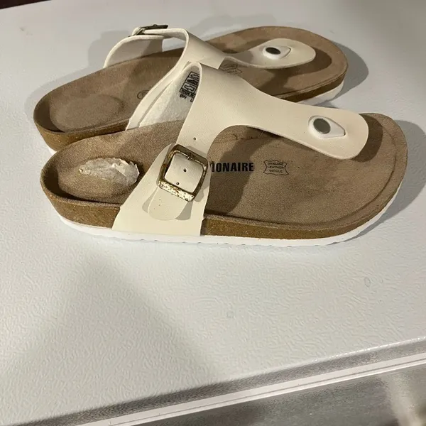 Cushionare Women's White Sandals size 9 - Image 4