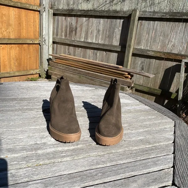 Dolce Vita Cashe H20 Womens Suede Lugged Sole Block‎ Heels Size 7.5 in olive - Image 4