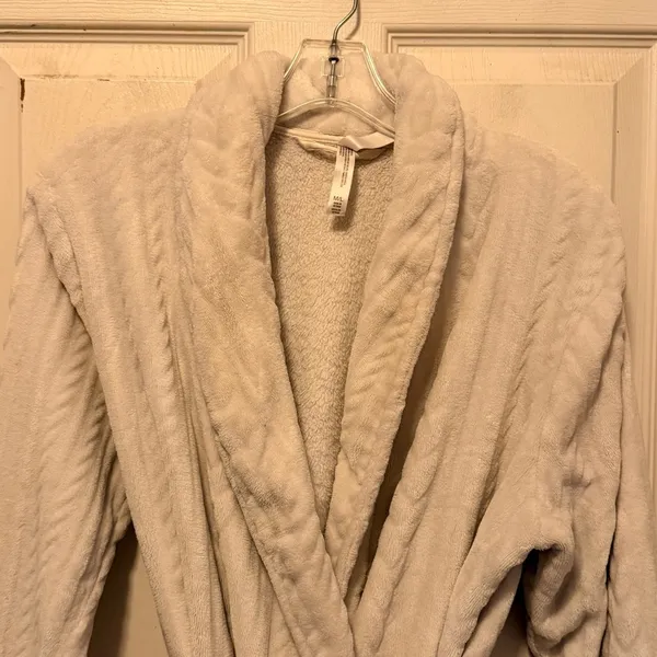 Gilligan & O'Malley Robe Size M - Image 3