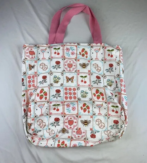 NEW Tote Multiple - Image 4