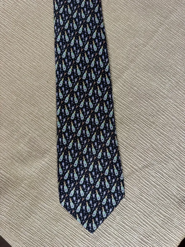 NWT Vineyard Vines Happy New Year 2017 Champagne Bottle Tie Black Novelty - Image 9