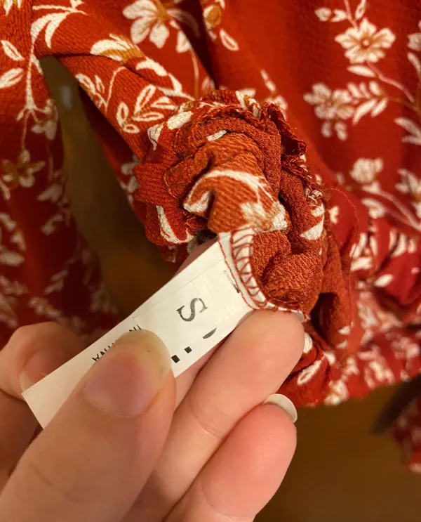 Off The Shoulder Floral Top - Image 4