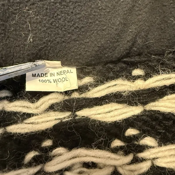 VTG 100% Wool Sweater XS Nepal 1/4 Zip Snowflakes Thick Fisherman Cozycore Cabin - Image 8
