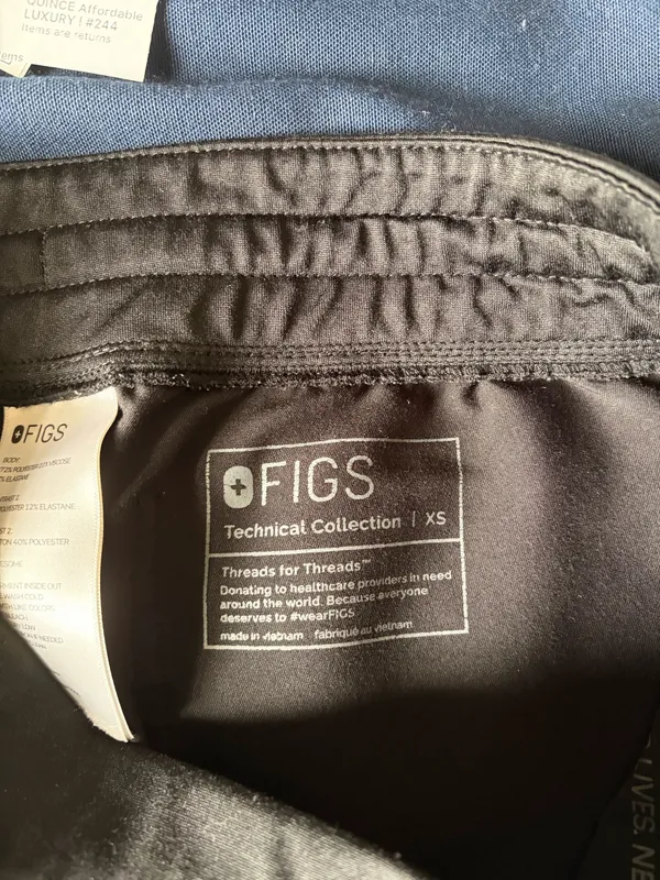 FIGS Zamora Jogger Scrub Pants | XS regular | Black - Image 3