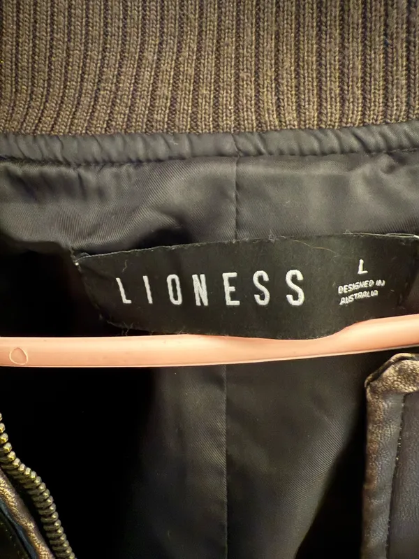 Lioness Leather Bomber Jacket - Image 5