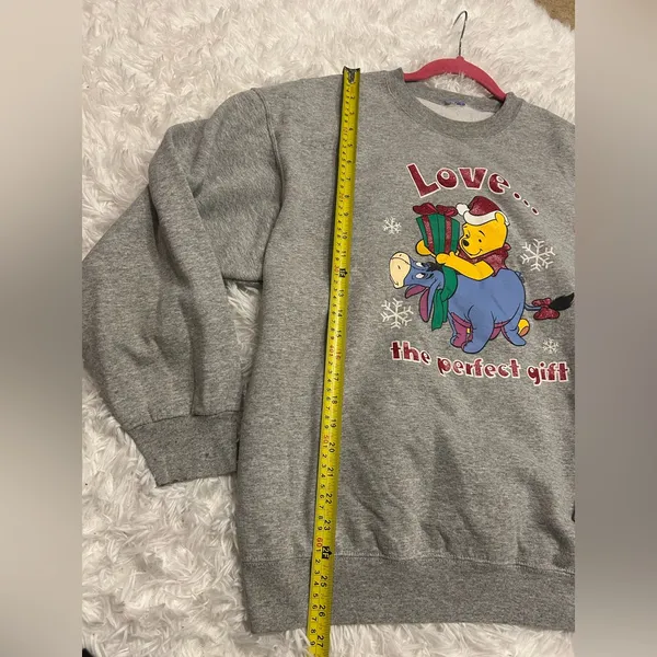 Disney Vintage Winnie the Pooh crew neck sweatshirt Christmas holiday woman’s XL shirt - Image 5