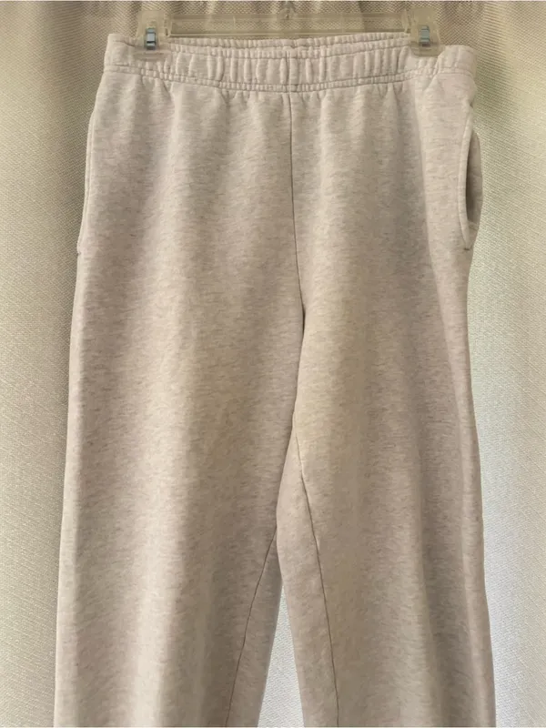 Aritzia TNA Cozy Fleece Boyfriend Jogger Sweatpants Gray Heather Size Small - Image 4