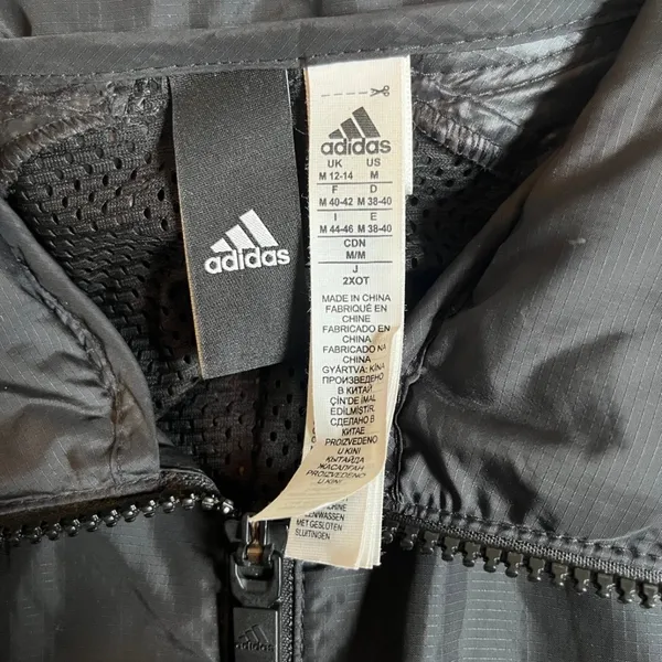 Adidas black windbreaker nwot - Image 2