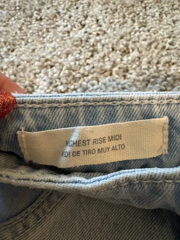 Universal Threads Denim Jean Shorts - Image 2