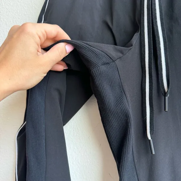 Athleta Brooklyn Jogger Black Colorblock White Stripe Lightweight Pant Size 2 XS - Image 3