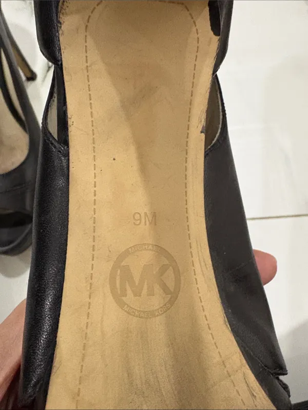 MICHAEL Michael Kors Hamilton Black Peep-Toe Platform Pumps size 9 - Image 8