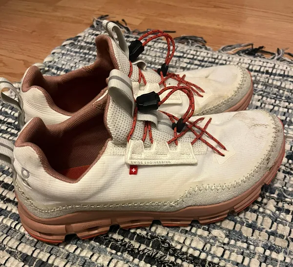On Cloud Tennis Shoes - Image 3
