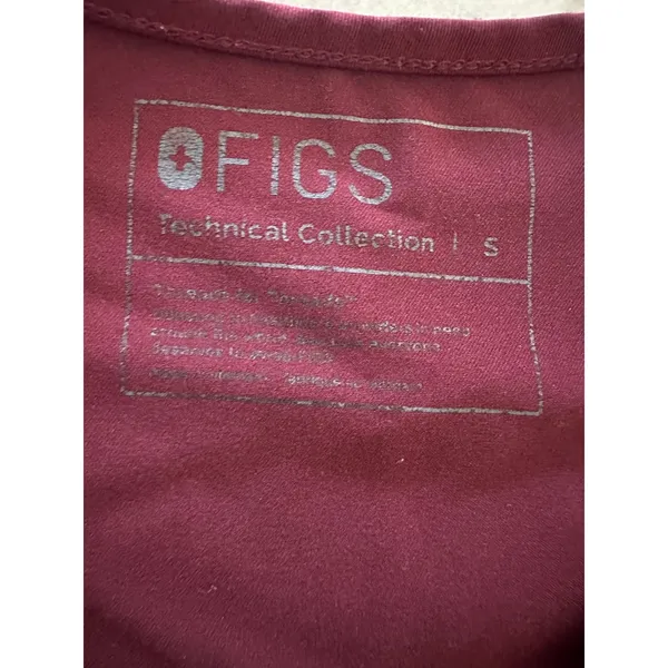 FIGS Women's Catarina One-Pocket Scrub Top - Image 8