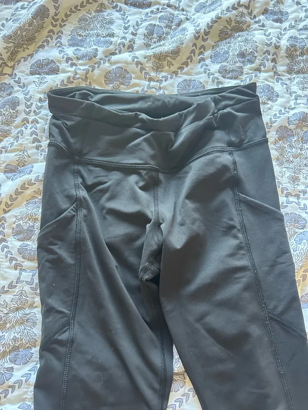 Lululemon Black Performance Leggings - Image 2