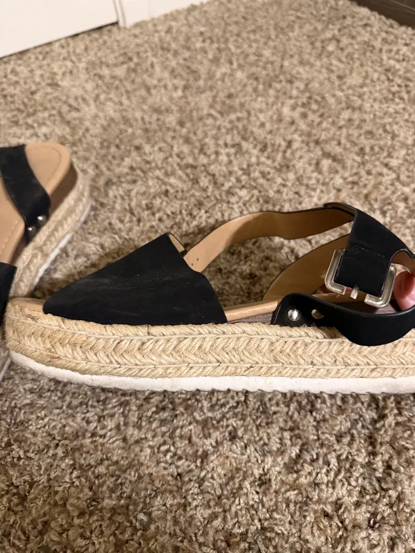 Soda Platform Sandals - Image 3