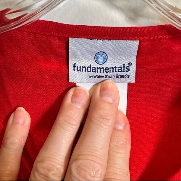 Fundamentals By White Swan Scrub‎ Top Women's Small Red New With Tags - Image 3