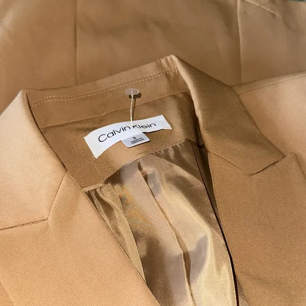 NWOT Calvin Klein Women's One-Button Blazer In Color Lug - Image 6