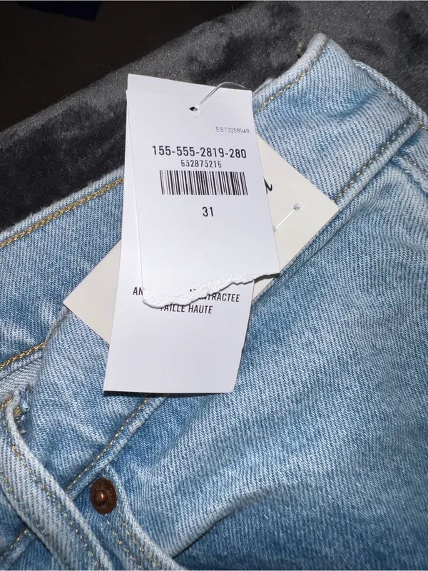 Abercrombie & Fitch The 90s Relaxed Jean Size 31 (12 Regular) New with tags - Image 5