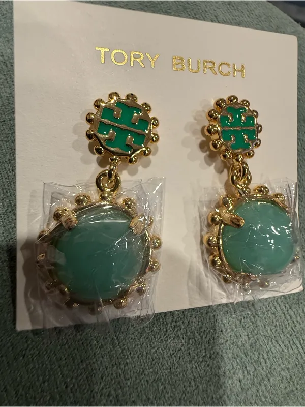 Tory Burch | Gold-Plated and Green Drop Logo Earrings - Image 2