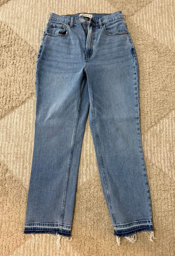 Abercrombie Jeans Ultra High-Rise Ankle Straight Curve Love - Image 2