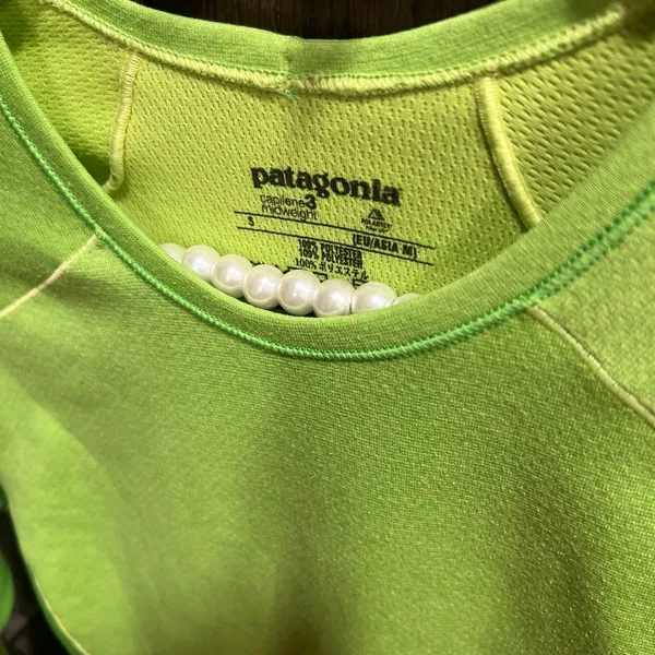 Patagonia‎ Capilene mid weight woman’s small - Image 2