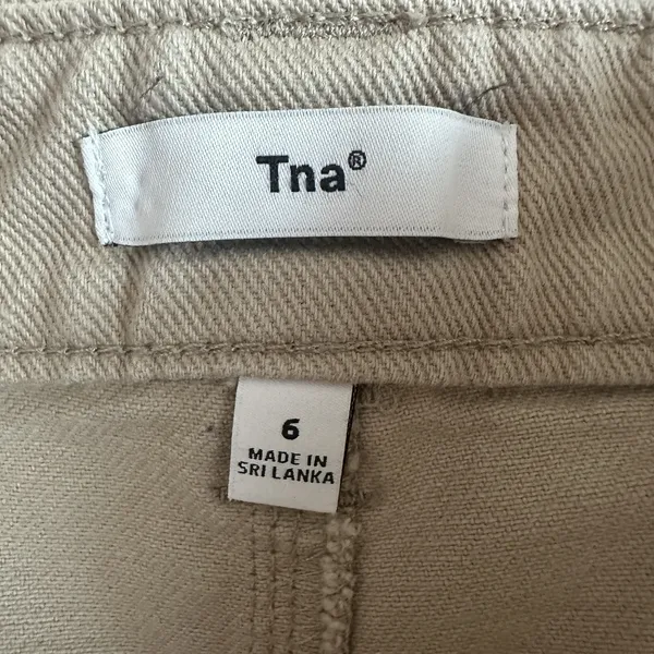 Aritzia TNA Corbett Mid Rise Cargo Pants Womens 6 Wide Leg Khaki Canvas Utility - Image 6