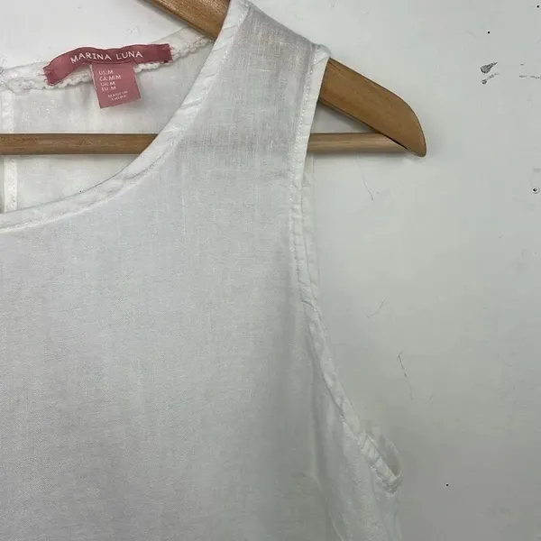 Marina Luna Linen White Crochet Trim Sleeveless Top size Medium - Image 5