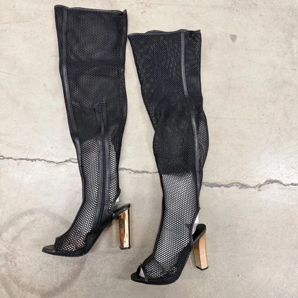 Bamboo Spotlight Black Mesh Over The Knee Boots Gold Block Heel Peep Toe Size 9 - Image 2