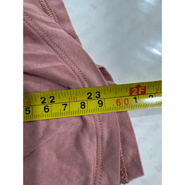 Lululemon‎ Women's Pink Short Sleeve V Neck Relaxed Fit Casual Top - Image 6