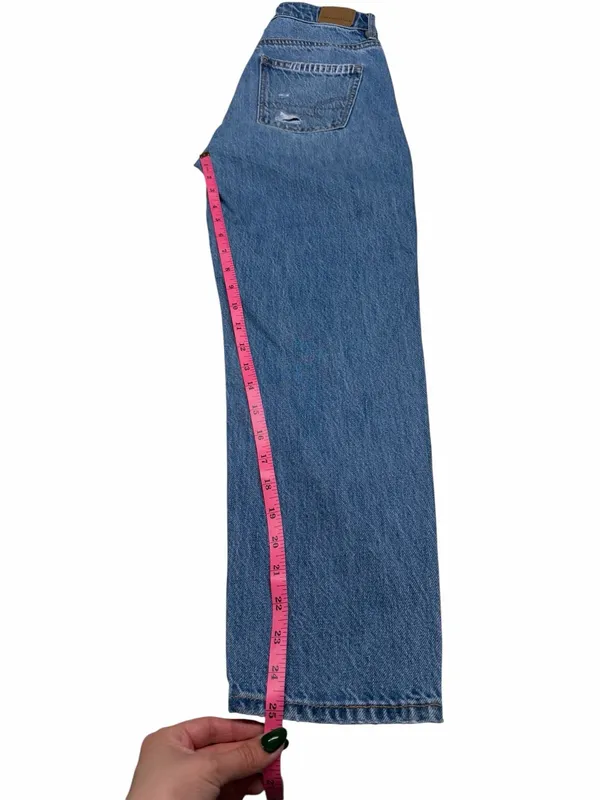 American Eagle High-Waisted Distressed Straight Leg Jeans Size 00‎ Short - Image 5