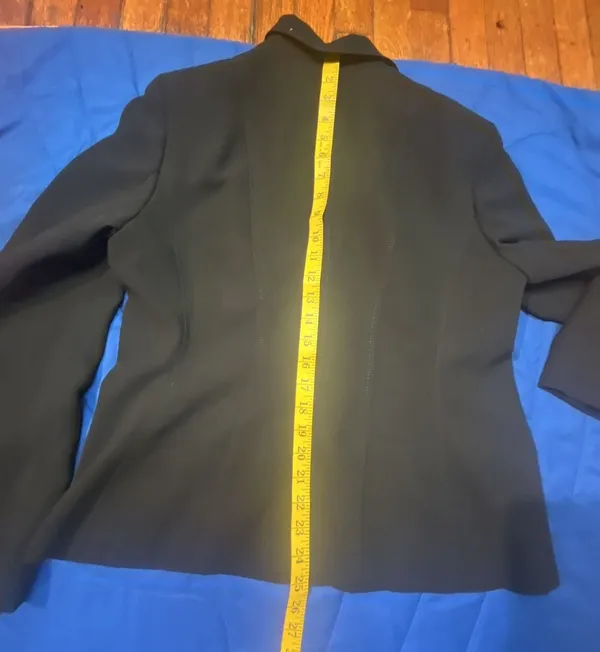 Jones New York Essentials Black 2-Piece Skirt Suit Size 12 Blazer and Skirt - Image 9