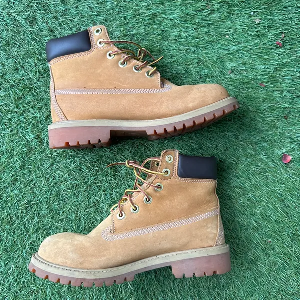 Timberland 6 Inch Premium Waterproof Boot 'Wheat' Nubuck Size 4.5 Women’s Size 6 - Image 2