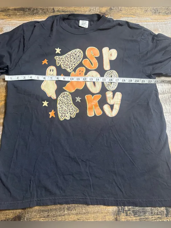 Comfort Colors Black Graphic 'Spooky' Tee with Orange and Cream Accents - Image 5