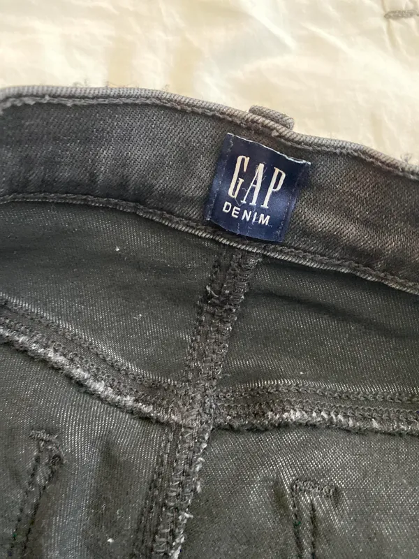 Gap Black Skinny Jeans - Image 3
