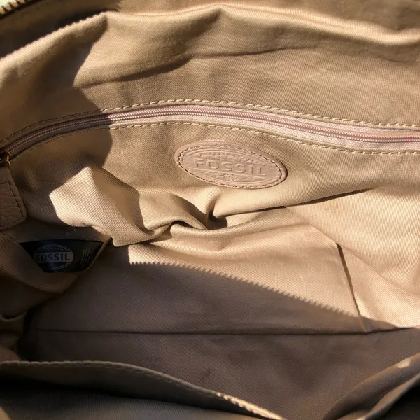 Fossil Tan Pebbled Leather Purse - Image 9
