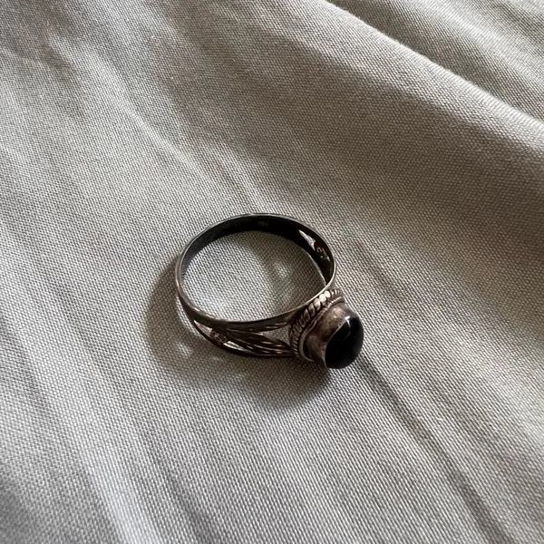 Vintage Silver Onyx Ring Size 6 Black - Image 5