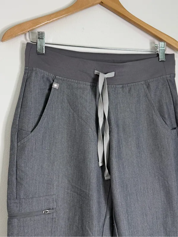 FIGS Gray Scrub Set XS Petite Catarina Top Zamora Jogger Pants - Image 7