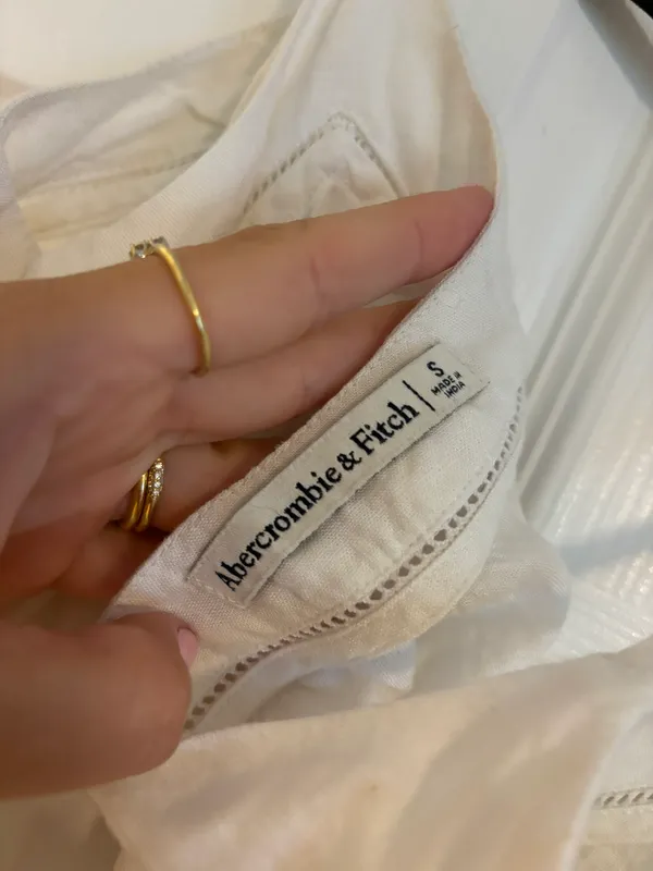 Abercrombie White Linen Top - Image 3