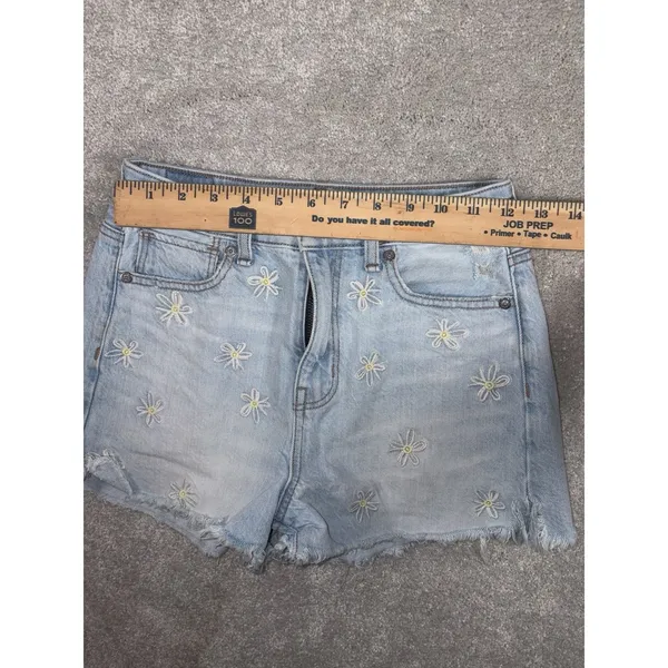 American Eagle Women's‎ Mom Shorts Size 00 Embroidered Daisies - Image 6