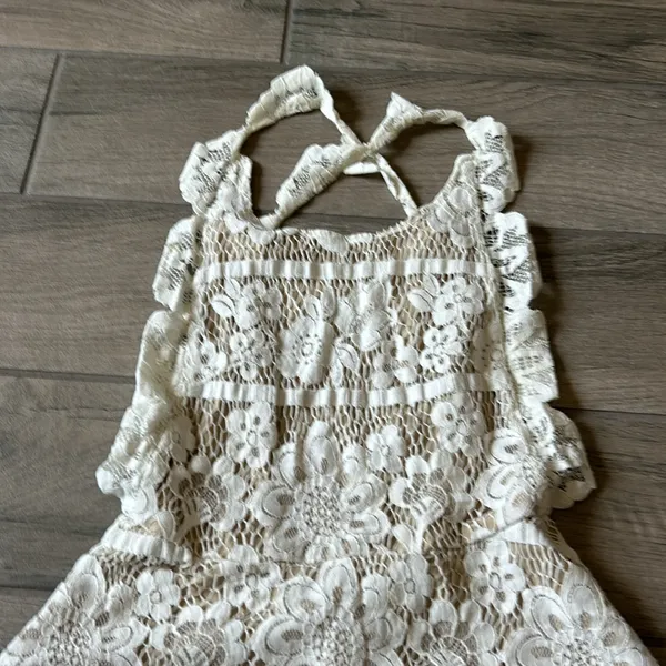 For love and lemons lace dress - Image 2