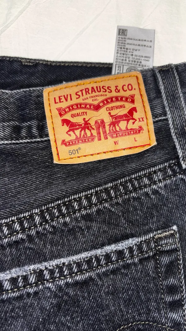 Levi’s 501 Shorts - Image 3