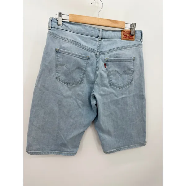 Levi's Classic Bermuda Light Wash Blue Denim Jean‎ Shorts Women's Size 30 - Image 2