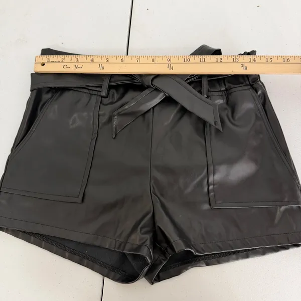 New Windsor Black Faux Leather Paperbag‎ Waist Shorts with Belt Womens XS - Image 8