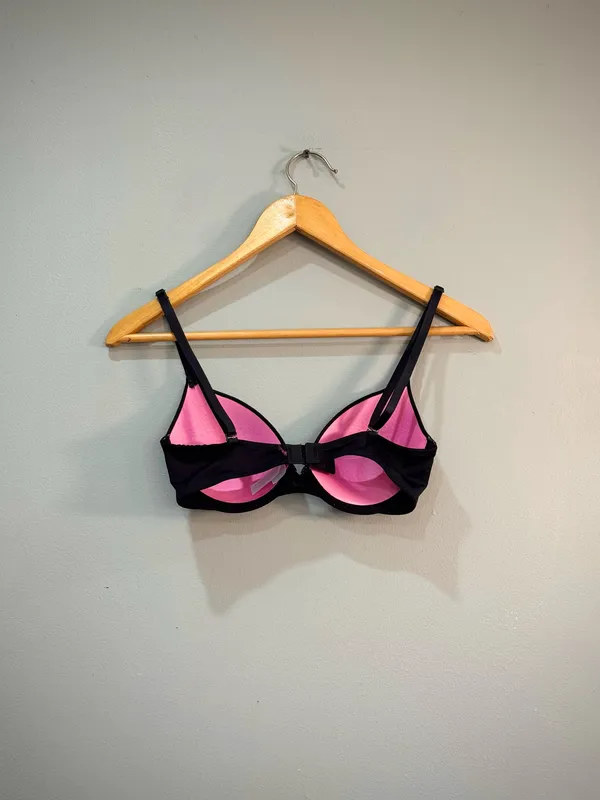 Black Victoria's Secret Wear Everywhere T-Shirt Bra Size 32C EUC - Image 4