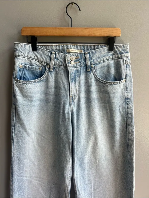 Levi’s Superlow Loose Fit Wide Leg 100% Cotton Light Wash Jeans Size 30 - Image 6