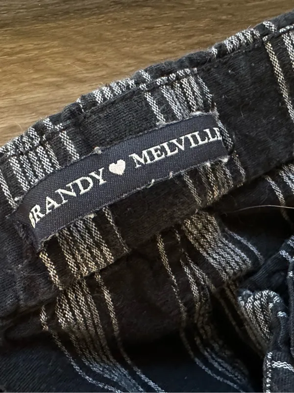 Brandy Melville Women's Black Trousers - Image 7