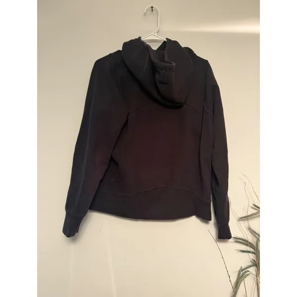 Lululemon‎ Pullover Hoodie Black Size 8 Kangaroo Pocket - Image 3