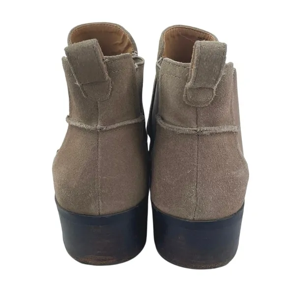 Steve Madden Dicey Women's Brown Tan Suede Leather Chelsea Ankle Boots Size 7.5 - Image 3